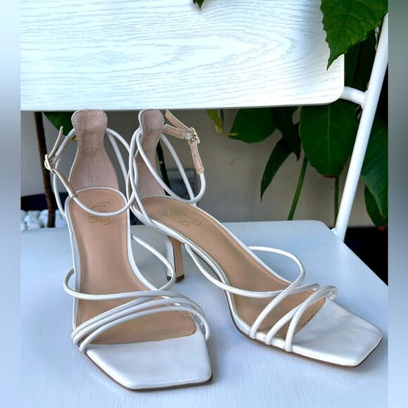 ☘️ Franco Sarto Mid-Heel Strappy sandals in White,10 - Picture 1 of 17